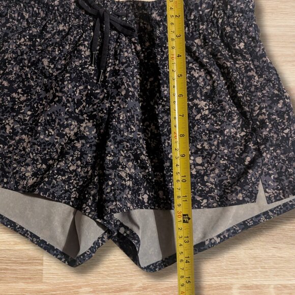 Athleta Women's Printed Baja Navy Blue Speckled Running Athletic Shorts -Sz 4 - Picture 9 of 15